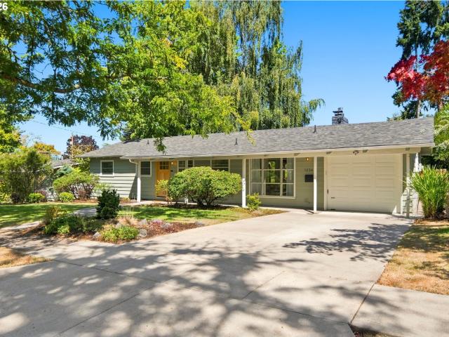 House for sale in Oregonia