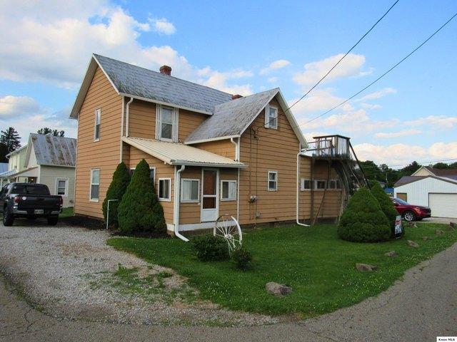House for sale in Howard, Ohio