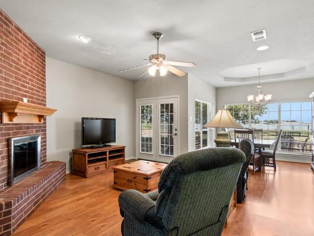 House for sale in Henderson, Texas