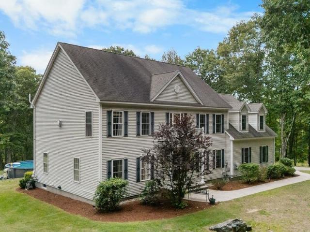 House for sale in Lyndeborough Center Historic District, Lyndeborough