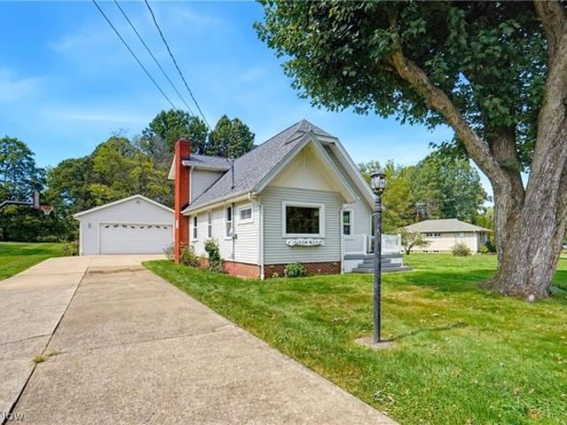 House for sale in Massillon, Stark County