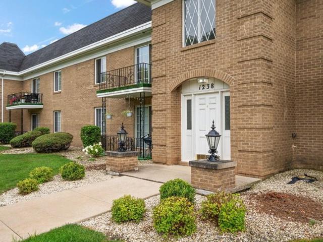 Condo for sale in Munster, Indiana
