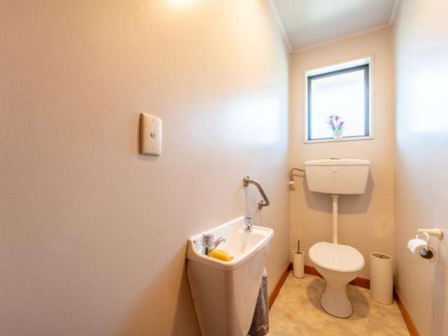 Apartment for sale in Kerrytown, Canterbury