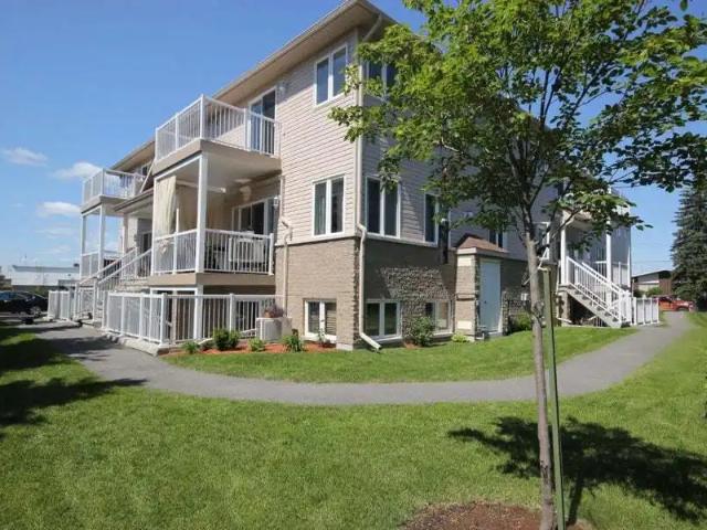 Condo for rent in Orléans Industrial, Ottawa