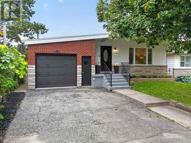 House for sale in Ellwood, Ottawa