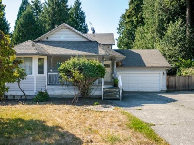 House for sale in Newton, Surrey