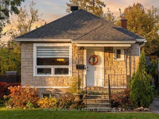 House for sale in Ridgemont, Ottawa