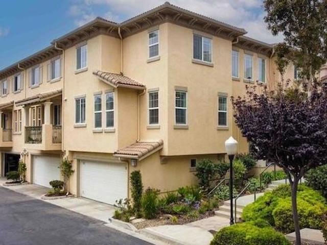 Townhouse for sale in Oxnard, California