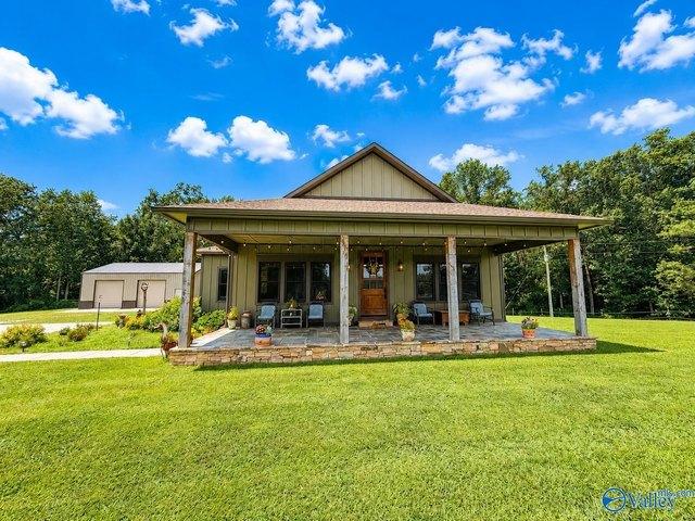 House for sale in Vinemont, Alabama