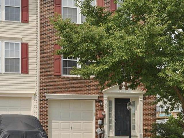 Townhouse for sale in Kearneysville, West Virginia
