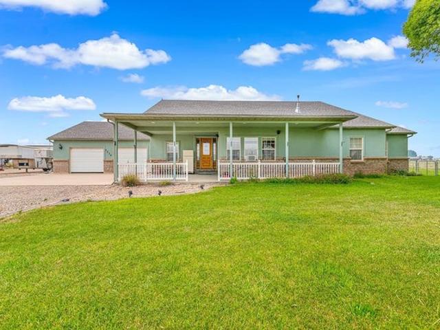 House for sale in Loma, Colorado