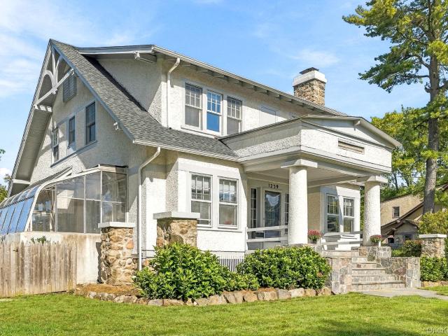 House for sale in Scarsdale, New York