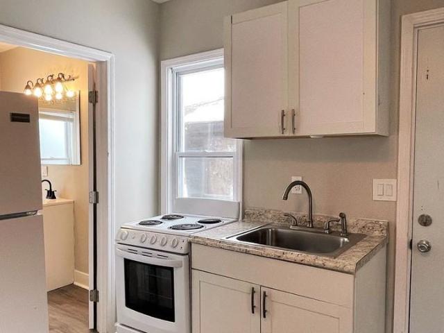 Apartment for rent in Detroit - Shoreway, Cleveland