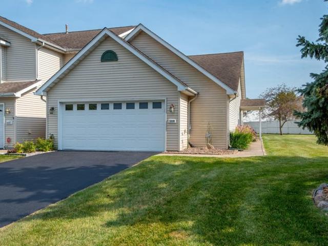 Townhouse for sale in Crown Point, Indiana