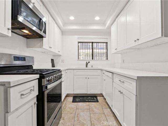 Townhouse for sale in Gardena, California