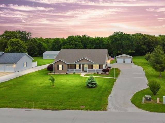House for sale in Jersey, Illinois
