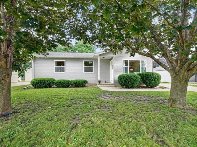 House for sale in Waterloo, Iowa