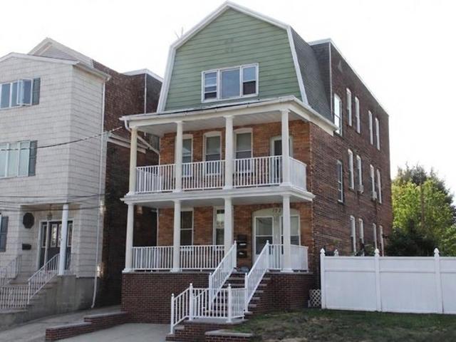 House for sale in Hudson, New Jersey