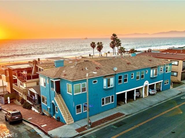 House for sale in Manhattan Beach, Los Angeles County