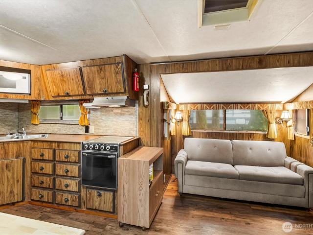 House for sale in Deming, Washington