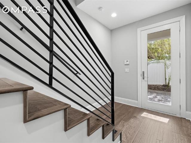 Townhouse for sale in Saint Petersburg