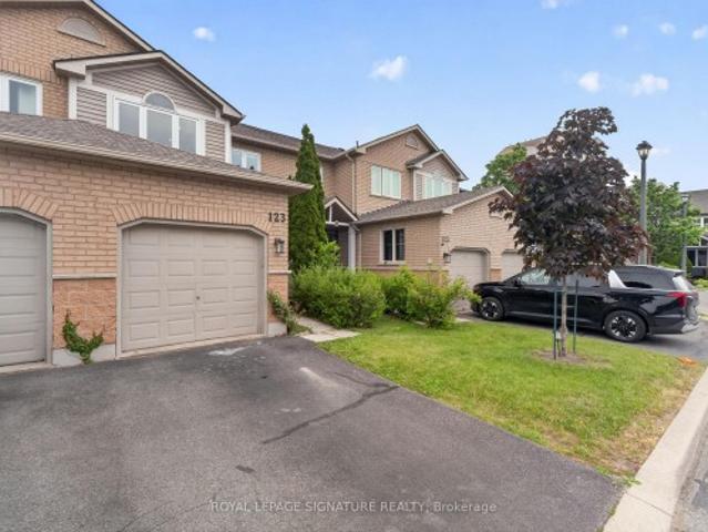 Townhouse for sale in Mississauga, Ontario
