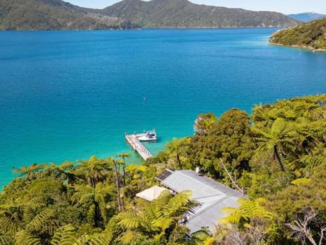 House for sale in Marlborough