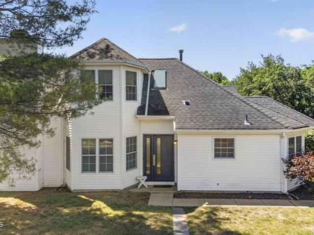 Condo for sale in Monmouth, New Jersey