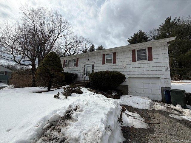 House for sale in Baldwin Place, New York