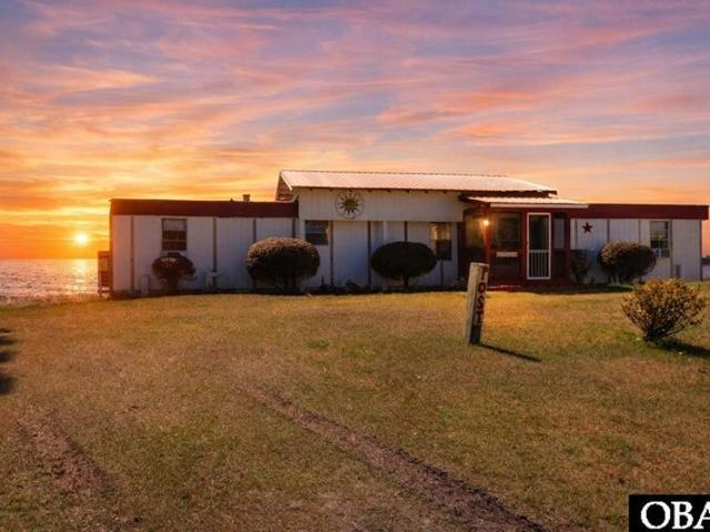 House for sale in Stumpy Point, North Carolina