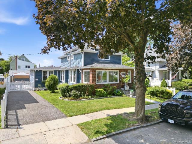 House for sale in Glenwood, New York
