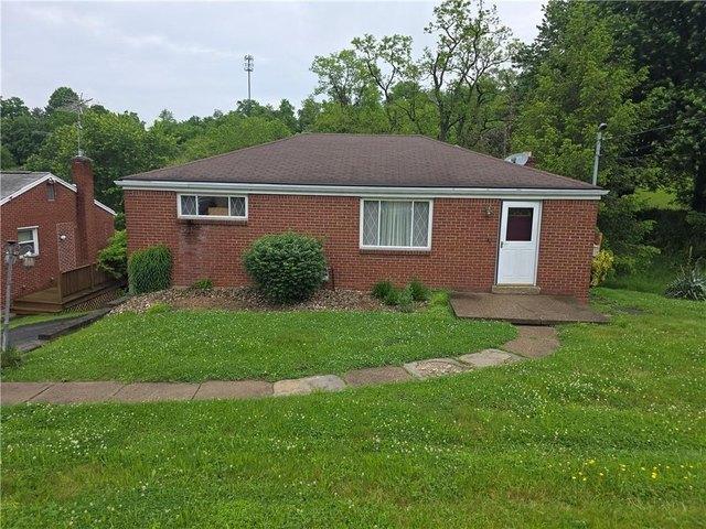 House for sale in Elizabeth, Pennsylvania