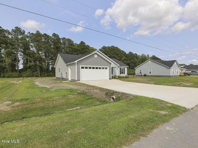 House for sale in Pollocksville, North Carolina