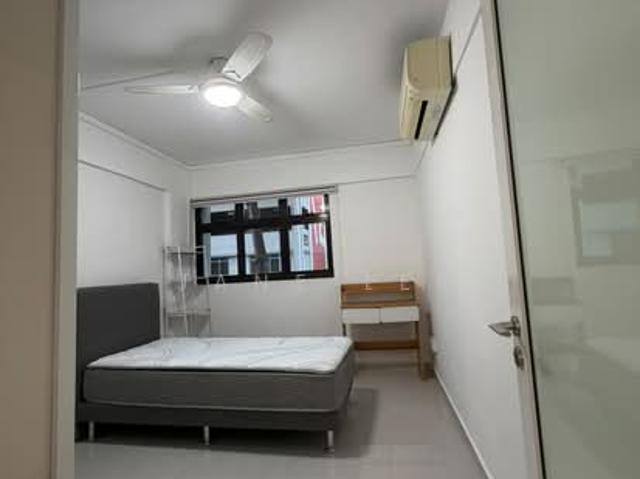 Apartment for rent in Alexandra Road