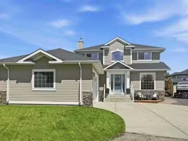 House for sale in Airdrie, Alberta