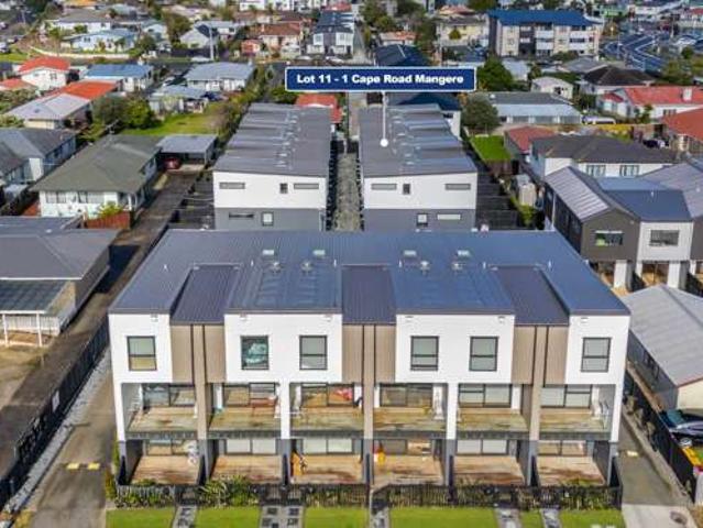 Townhouse for sale in Owhata, Oroua County