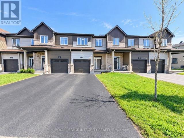 Townhouse for rent in Barrhaven West, Ottawa