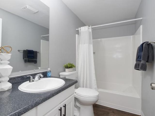 Apartment for rent in Greenway, Beaverton