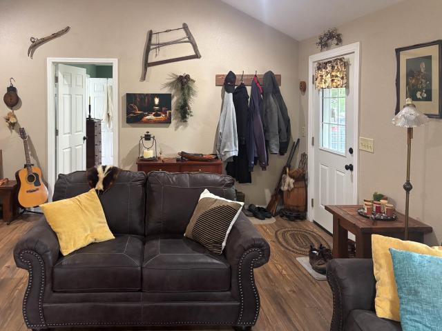 House for sale in Gainesville, Missouri