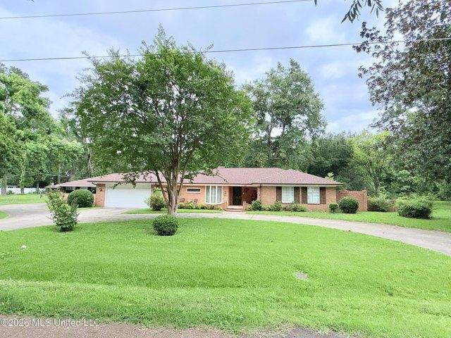 House for sale in Duck Hill, Mississippi
