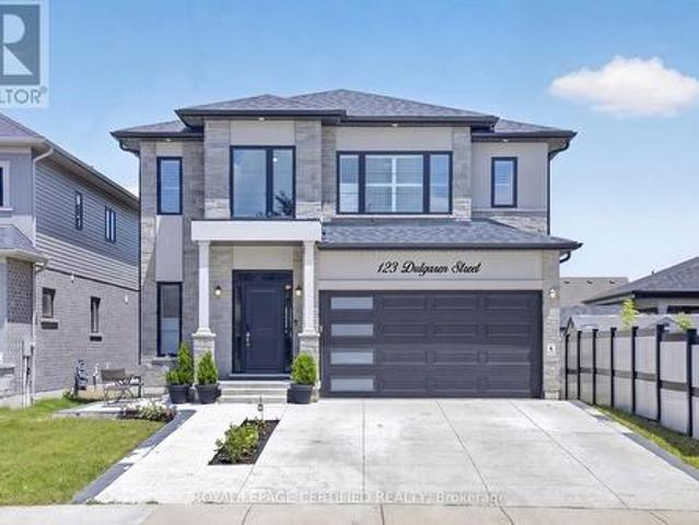 House for sale in Ancaster, Ontario