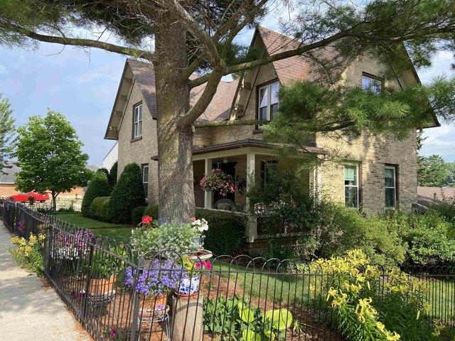 House for sale in Cambria, Wisconsin