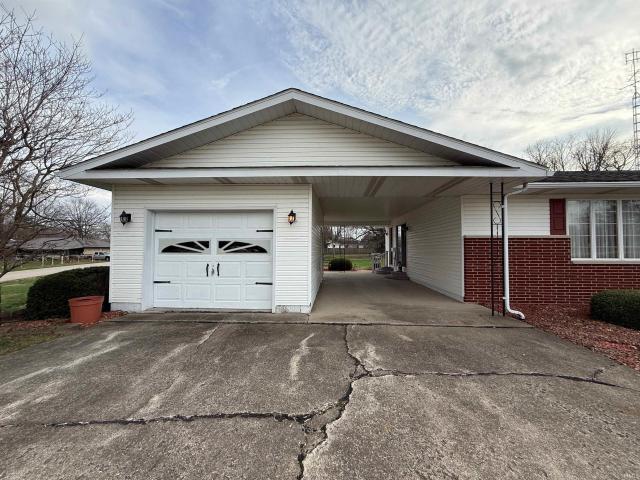 House for sale in Petersburg, Indiana