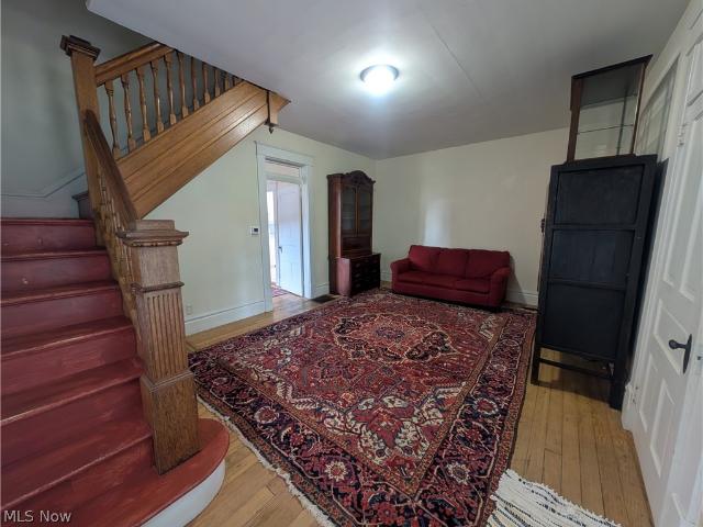 House for sale in Somerset Historic District, Somerset