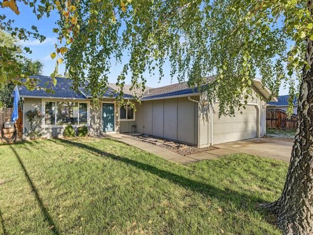 House for sale in Oregonia