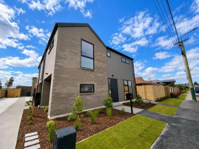 Townhouse for rent in Canterbury