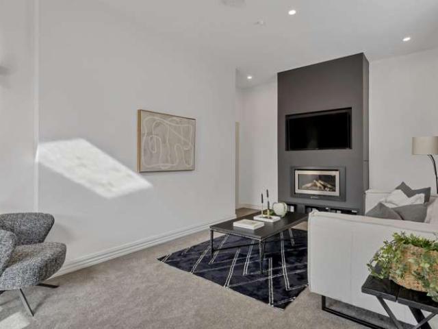 House for sale in Chaslands, Canterbury