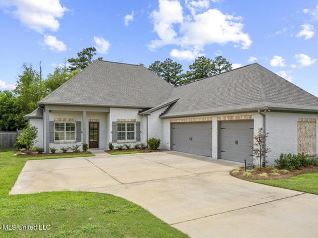 House for sale in Clinton, Mississippi