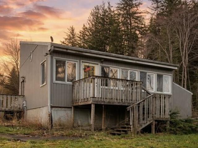 House for sale in Crawford, Pennsylvania