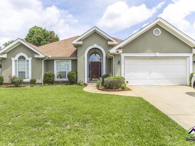 House for sale in Bonaire, Georgia